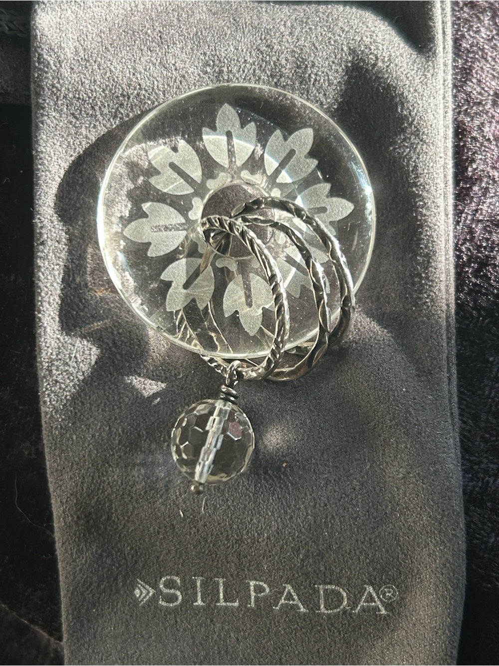 Silpada Clear Etched Glass Floral Pendant with Twisted Silver Ovals